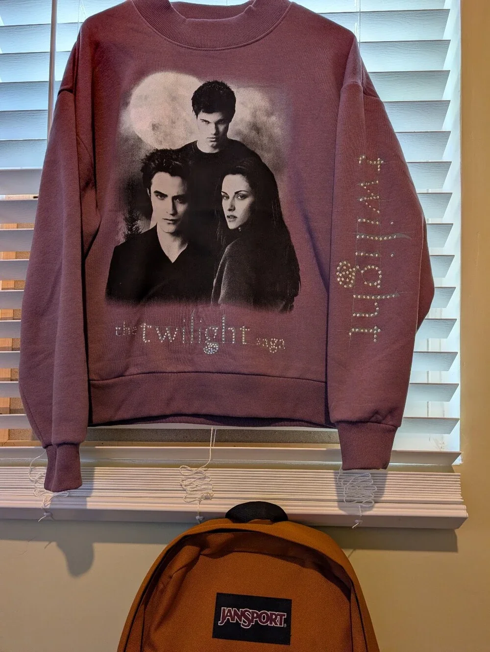 Twilight Saga Sequin Sweatshirt Nwt Xs